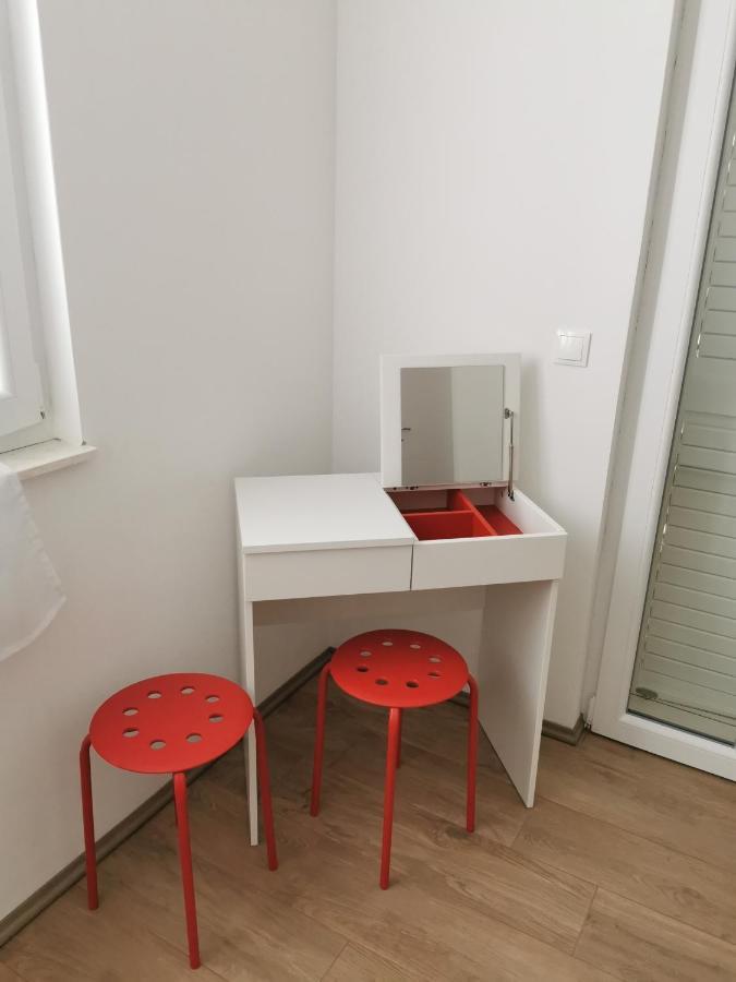 Apartmani Kronjac 밀나 외부 사진