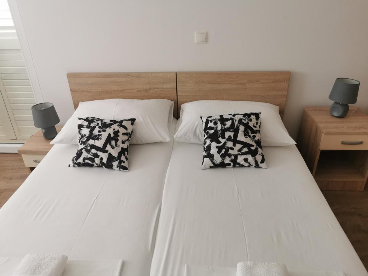 Apartmani Kronjac 밀나 외부 사진