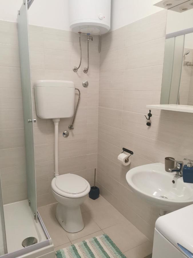 Apartmani Kronjac 밀나 외부 사진