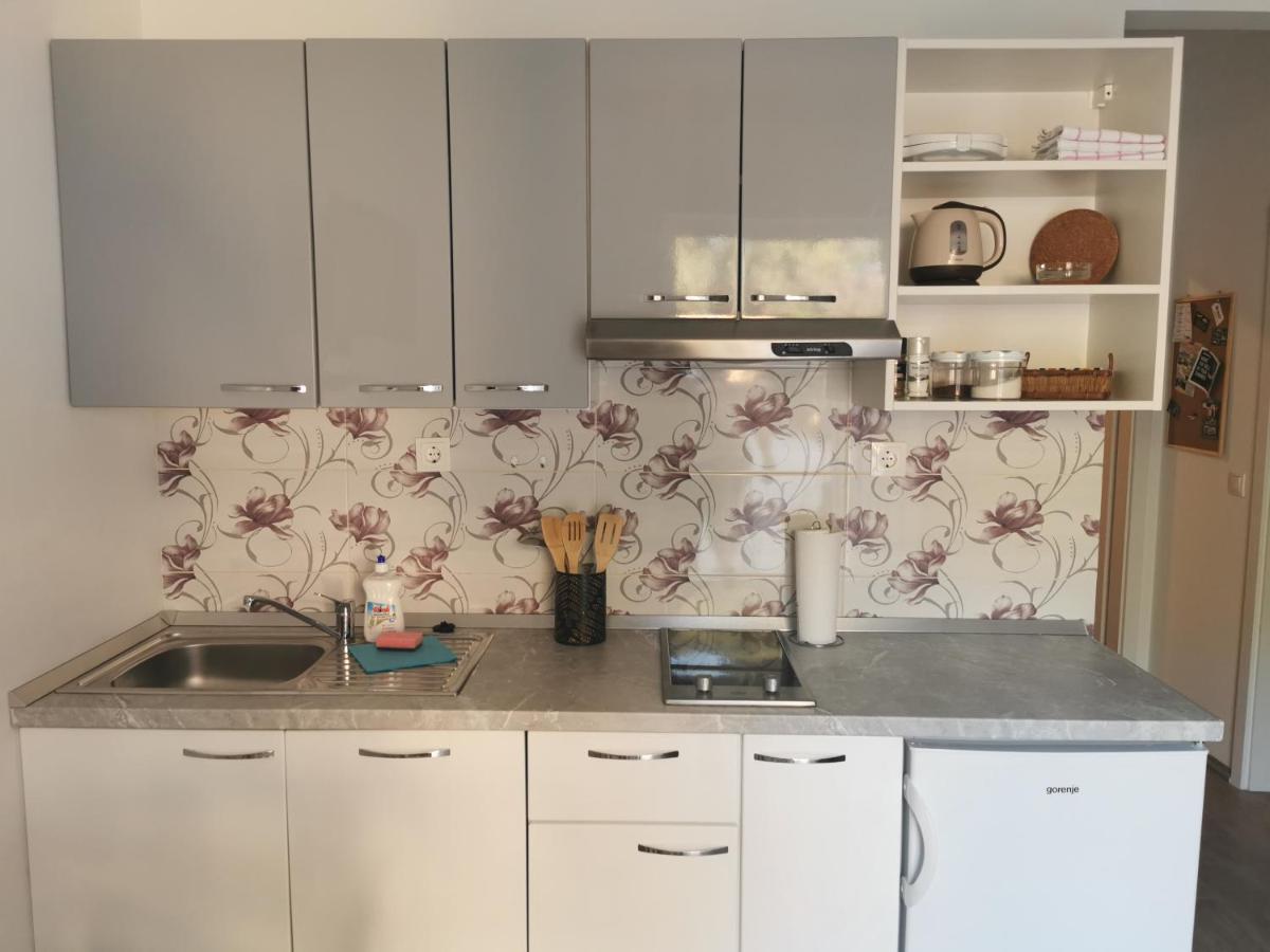 Apartmani Kronjac 밀나 외부 사진