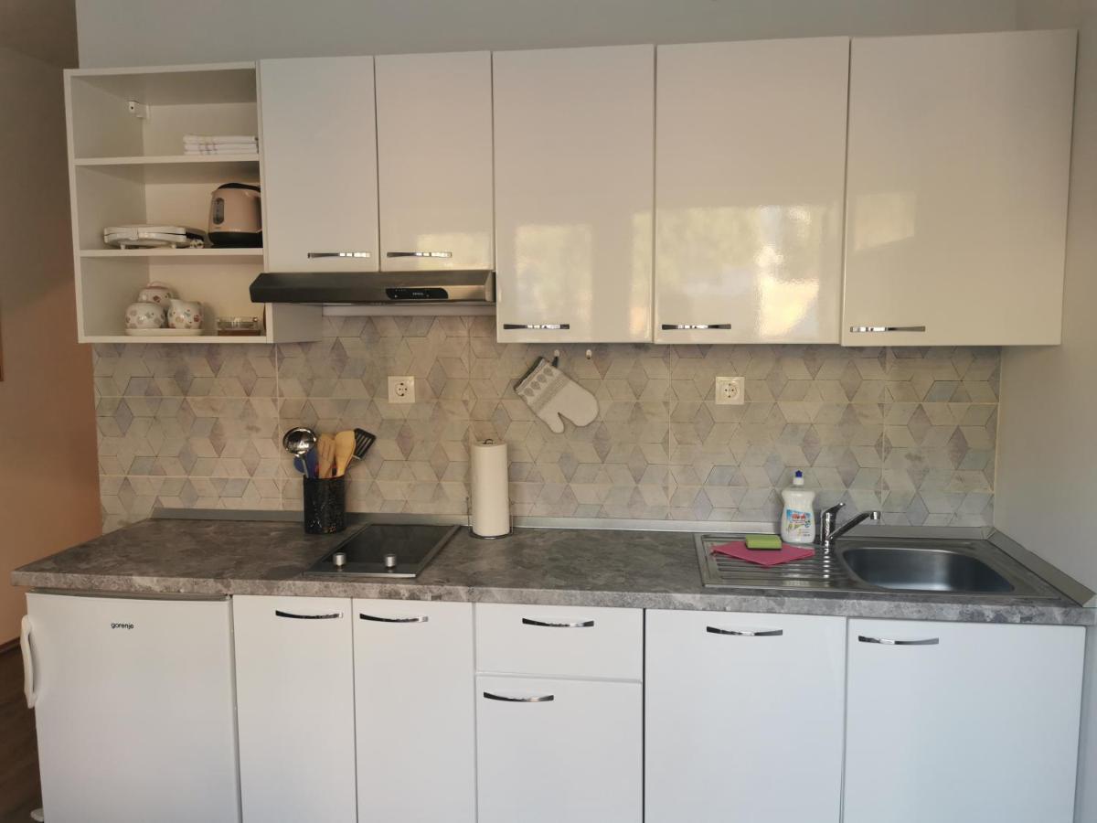 Apartmani Kronjac 밀나 외부 사진